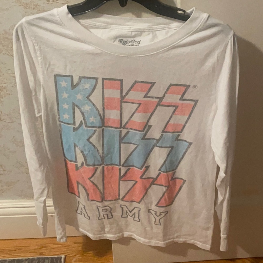 Kiss Army long sleeve tee size xs NWT